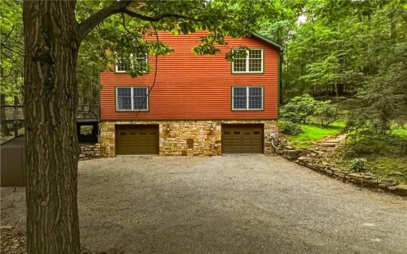 272 Mountain View Rd, Acme, 15610, 3 Bedrooms Bedrooms, ,3 BathroomsBathrooms,Residential,For Sale,Mountain View Rd,1760444