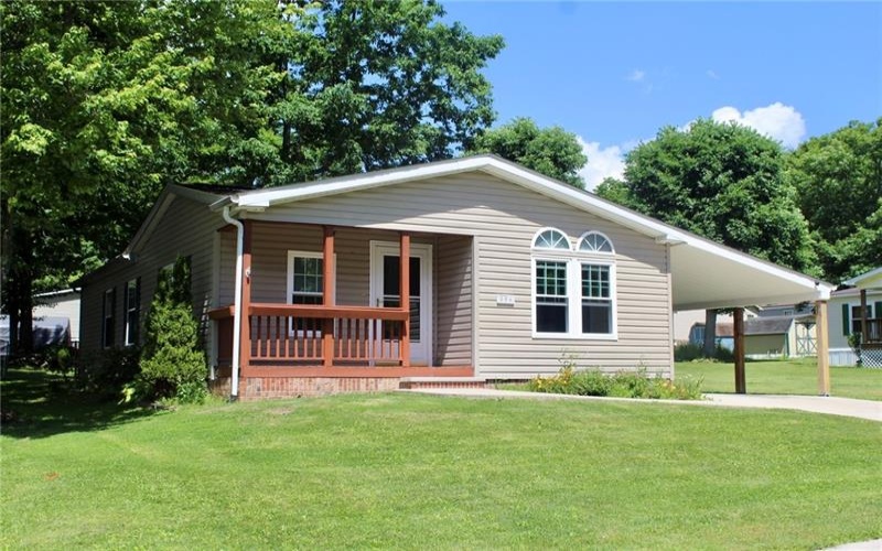 806 Center St, Boswell, 15531, 2 Bedrooms Bedrooms, ,1 BathroomBathrooms,Residential,For Sale,Center St,1760461
