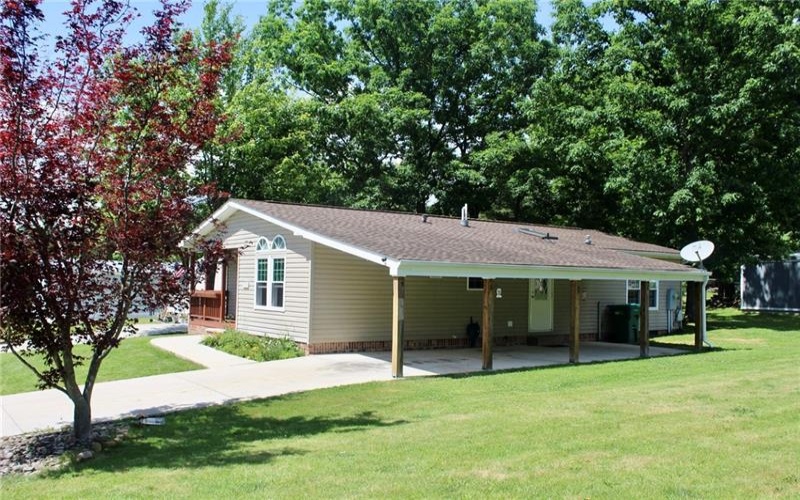 806 Center St, Boswell, 15531, 2 Bedrooms Bedrooms, ,1 BathroomBathrooms,Residential,For Sale,Center St,1760461