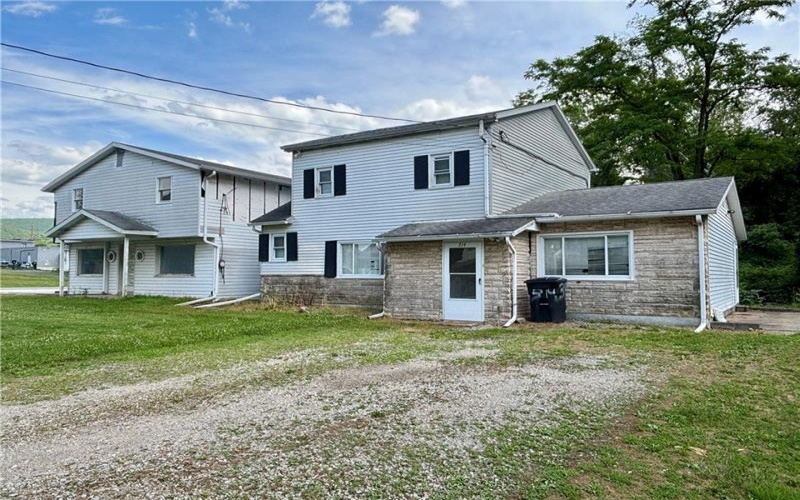 314 Washington St, Hopwood, 15445, 3 Bedrooms Bedrooms, 6 Rooms Rooms,1.1 BathroomsBathrooms,Residential,For Sale,Washington St,1760568