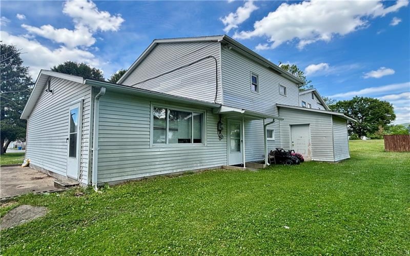 314 Washington St, Hopwood, 15445, 3 Bedrooms Bedrooms, 6 Rooms Rooms,1.1 BathroomsBathrooms,Residential,For Sale,Washington St,1760568