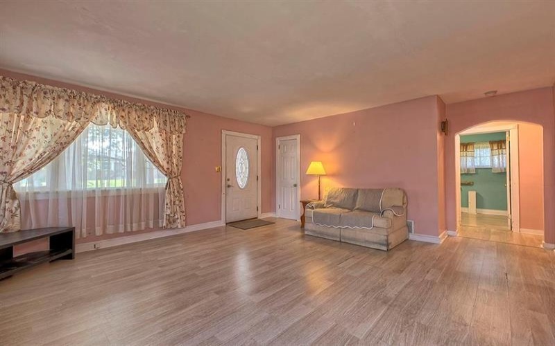 608 Wyandotte STREET, North Huntingdon, 15642, 2 Bedrooms Bedrooms, 4 Rooms Rooms,1.1 BathroomsBathrooms,Residential,For Sale,Wyandotte,1760576