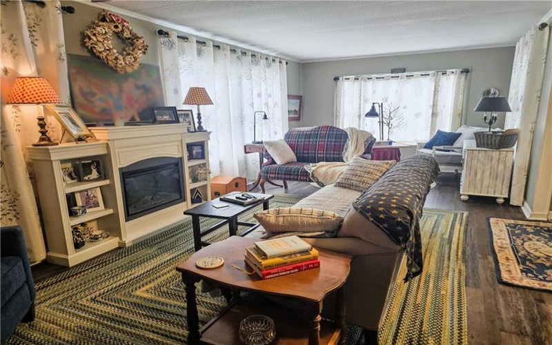 114 Sheffield Drive, Delmont, 15626, 2 Bedrooms Bedrooms, 7 Rooms Rooms,2 BathroomsBathrooms,Residential,For Sale,Sheffield Drive,1760592