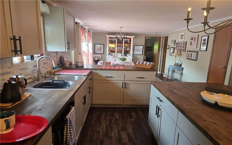 114 Sheffield Drive, Delmont, 15626, 2 Bedrooms Bedrooms, 7 Rooms Rooms,2 BathroomsBathrooms,Residential,For Sale,Sheffield Drive,1760592