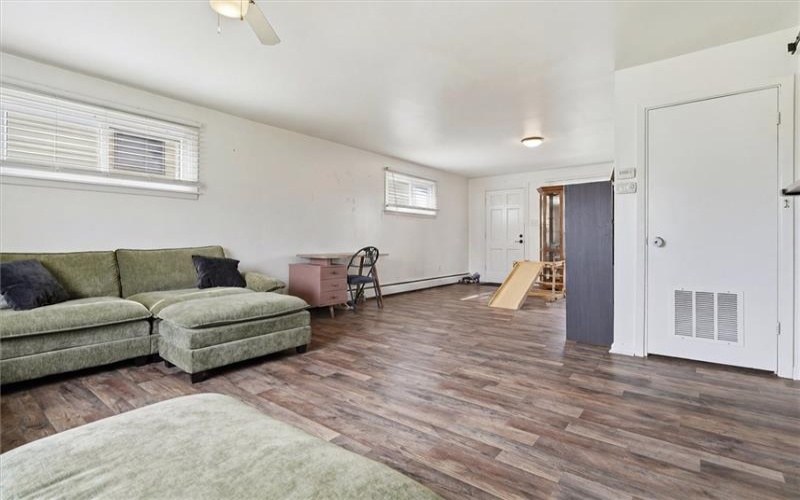 25 Lincoln Ave, Irwin, 15642, 4 Bedrooms Bedrooms, 7 Rooms Rooms,1.1 BathroomsBathrooms,Residential,For Sale,Lincoln Ave,1760614