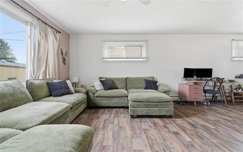 25 Lincoln Ave, Irwin, 15642, 4 Bedrooms Bedrooms, 7 Rooms Rooms,1.1 BathroomsBathrooms,Residential,For Sale,Lincoln Ave,1760614