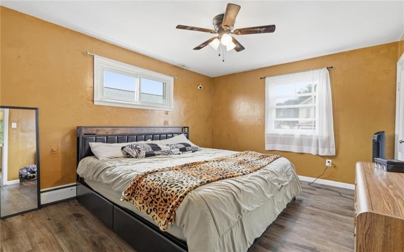 25 Lincoln Ave, Irwin, 15642, 4 Bedrooms Bedrooms, 7 Rooms Rooms,1.1 BathroomsBathrooms,Residential,For Sale,Lincoln Ave,1760614