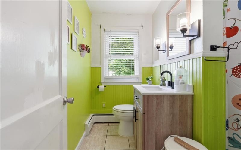 25 Lincoln Ave, Irwin, 15642, 4 Bedrooms Bedrooms, 7 Rooms Rooms,1.1 BathroomsBathrooms,Residential,For Sale,Lincoln Ave,1760614