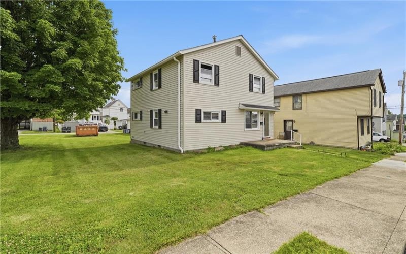 25 Lincoln Ave, Irwin, 15642, 4 Bedrooms Bedrooms, 7 Rooms Rooms,1.1 BathroomsBathrooms,Residential,For Sale,Lincoln Ave,1760614