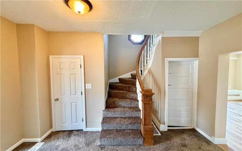 62 Highland Ave, Uniontown, 15401, 3 Bedrooms Bedrooms, ,1 BathroomBathrooms,Residential,For Sale,Highland Ave,1760635
