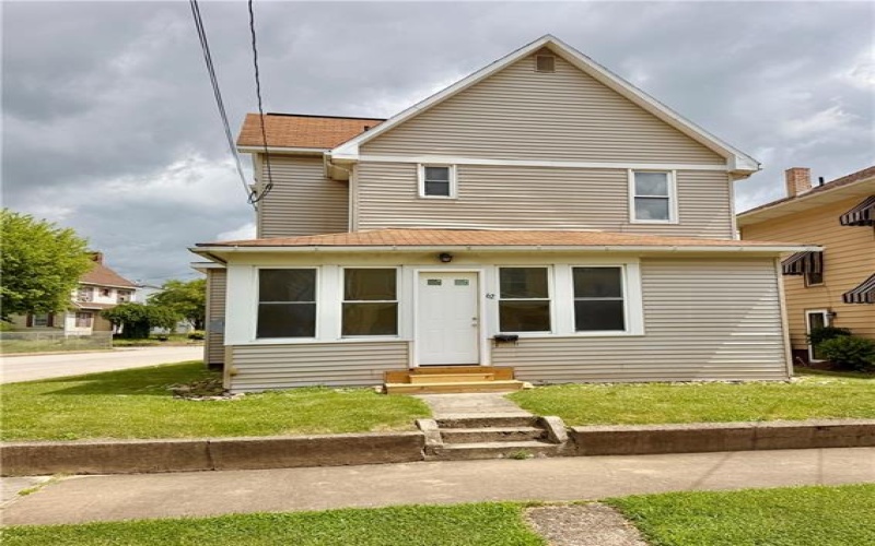 62 Highland Ave, Uniontown, 15401, 3 Bedrooms Bedrooms, ,1 BathroomBathrooms,Residential,For Sale,Highland Ave,1760635