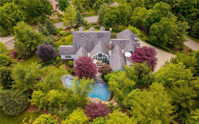 128 Mount Blaine Dr, McMurray, 15317, 5 Bedrooms Bedrooms, 13 Rooms Rooms,4.2 BathroomsBathrooms,Residential,For Sale,Mount Blaine Dr,1759200