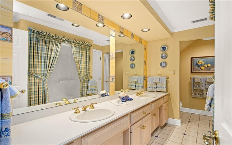 128 Mount Blaine Dr, McMurray, 15317, 5 Bedrooms Bedrooms, 13 Rooms Rooms,4.2 BathroomsBathrooms,Residential,For Sale,Mount Blaine Dr,1759200
