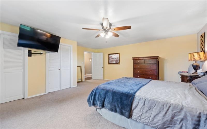 170 Summit Dr, Irwin, 15642, 3 Bedrooms Bedrooms, 11 Rooms Rooms,2 BathroomsBathrooms,Residential,For Sale,Summit Dr,1760419