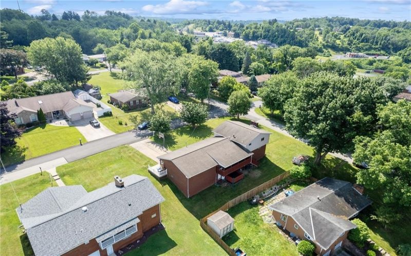 170 Summit Dr, Irwin, 15642, 3 Bedrooms Bedrooms, 11 Rooms Rooms,2 BathroomsBathrooms,Residential,For Sale,Summit Dr,1760419