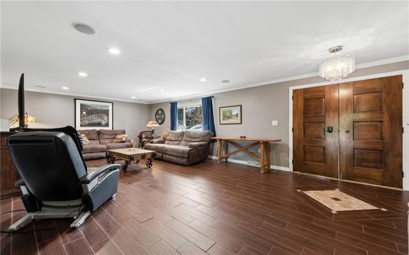 170 Summit Dr, Irwin, 15642, 3 Bedrooms Bedrooms, 11 Rooms Rooms,2 BathroomsBathrooms,Residential,For Sale,Summit Dr,1760419