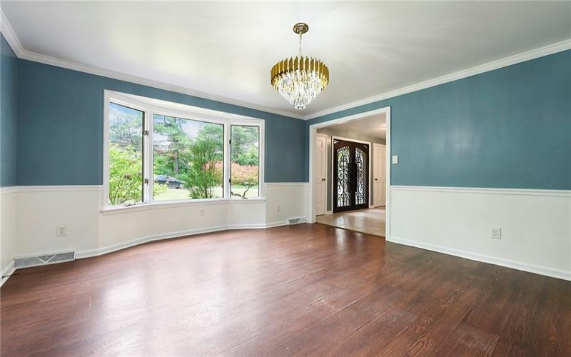 153 Oakwood, McMurray, 15317, 4 Bedrooms Bedrooms, 12 Rooms Rooms,3.1 BathroomsBathrooms,Residential,For Sale,Oakwood,1760629