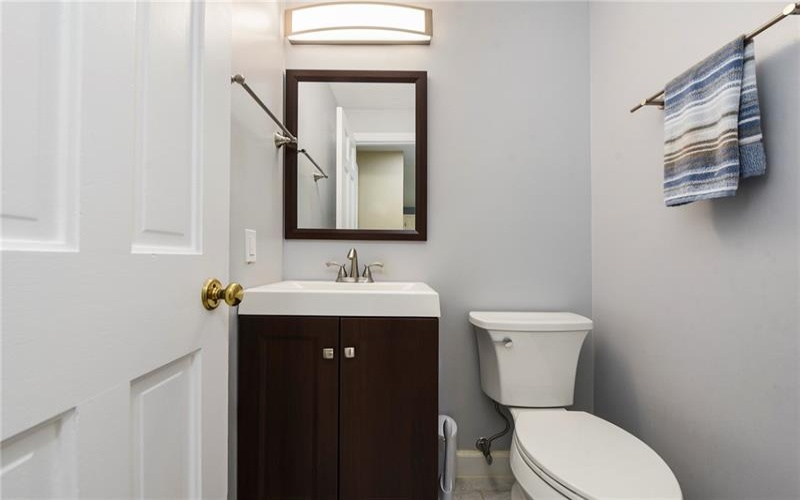 153 Oakwood, McMurray, 15317, 4 Bedrooms Bedrooms, 12 Rooms Rooms,3.1 BathroomsBathrooms,Residential,For Sale,Oakwood,1760629