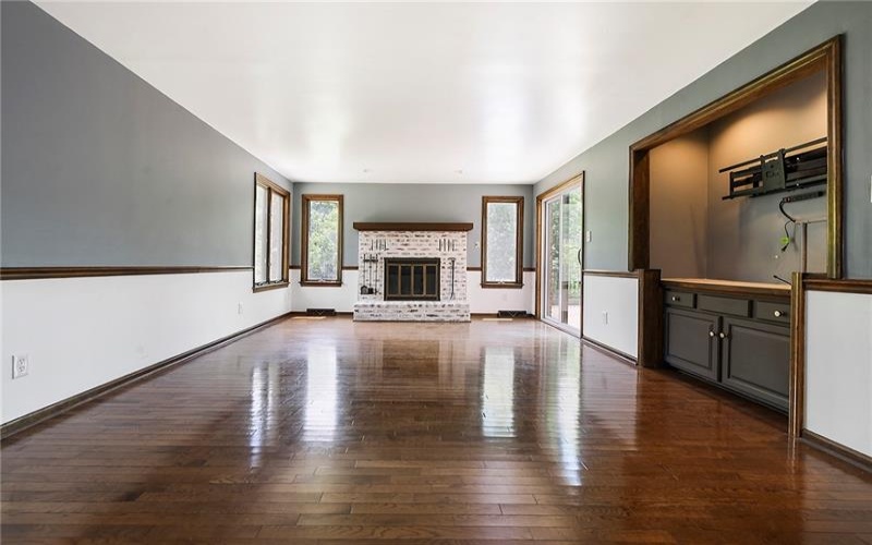 153 Oakwood, McMurray, 15317, 4 Bedrooms Bedrooms, 12 Rooms Rooms,3.1 BathroomsBathrooms,Residential,For Sale,Oakwood,1760629