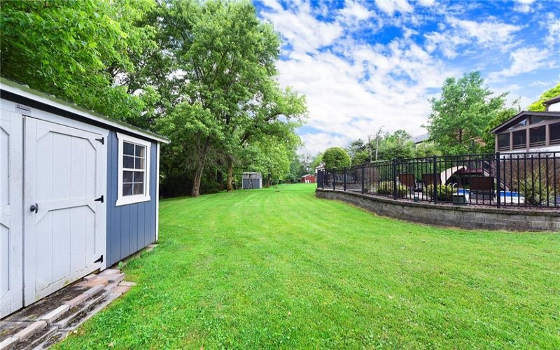 153 Oakwood, McMurray, 15317, 4 Bedrooms Bedrooms, 12 Rooms Rooms,3.1 BathroomsBathrooms,Residential,For Sale,Oakwood,1760629
