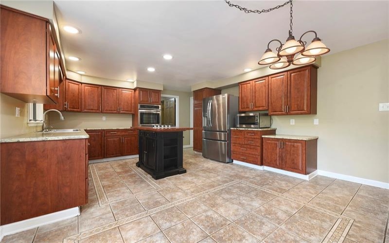 153 Oakwood, McMurray, 15317, 4 Bedrooms Bedrooms, 12 Rooms Rooms,3.1 BathroomsBathrooms,Residential,For Sale,Oakwood,1760629