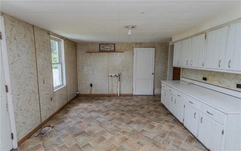 3 Pottstown St, Dunbar, 15431, 2 Bedrooms Bedrooms, ,1 BathroomBathrooms,Residential,For Sale,Pottstown St,1760751