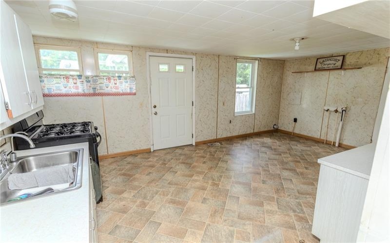 3 Pottstown St, Dunbar, 15431, 2 Bedrooms Bedrooms, ,1 BathroomBathrooms,Residential,For Sale,Pottstown St,1760751