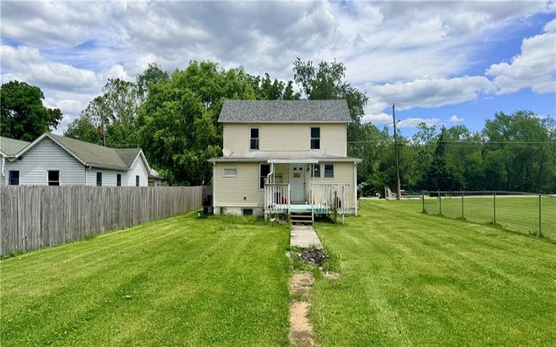 3 Pottstown St, Dunbar, 15431, 2 Bedrooms Bedrooms, ,1 BathroomBathrooms,Residential,For Sale,Pottstown St,1760751