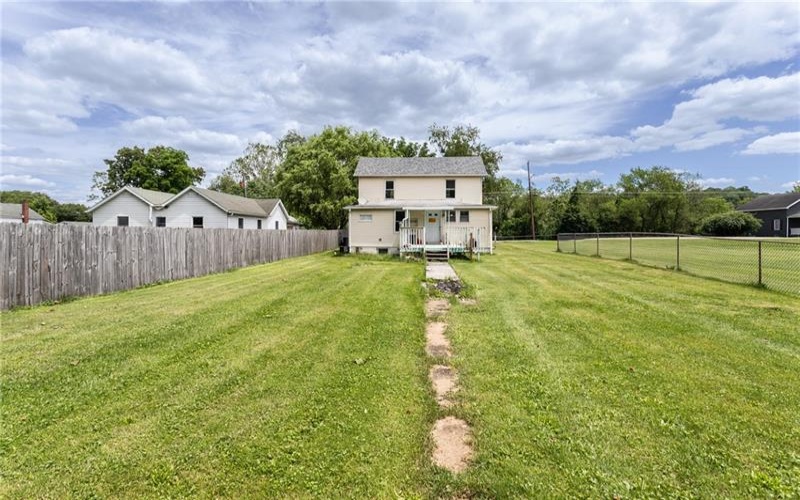 3 Pottstown St, Dunbar, 15431, 2 Bedrooms Bedrooms, ,1 BathroomBathrooms,Residential,For Sale,Pottstown St,1760751