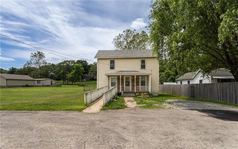 3 Pottstown St, Dunbar, 15431, 2 Bedrooms Bedrooms, ,1 BathroomBathrooms,Residential,For Sale,Pottstown St,1760751