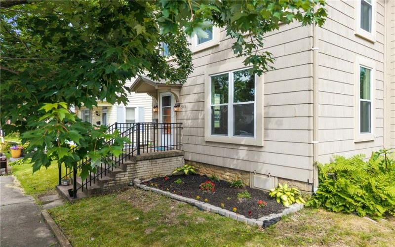312 Gertrude St, Latrobe, 15650, 3 Bedrooms Bedrooms, 7 Rooms Rooms,3 BathroomsBathrooms,Residential,For Sale,Gertrude St,1760737