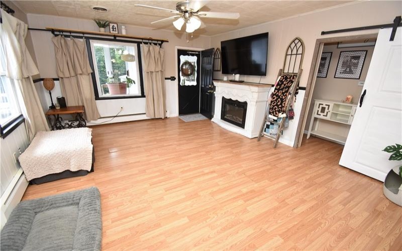 15 Euclid Ave, Point Marion, 15474, 4 Bedrooms Bedrooms, 9 Rooms Rooms,2 BathroomsBathrooms,Residential,For Sale,Euclid Ave,1760814