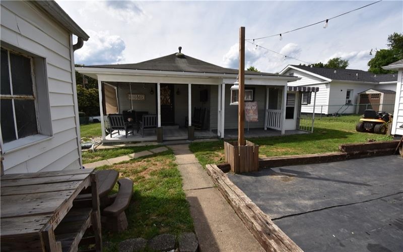15 Euclid Ave, Point Marion, 15474, 4 Bedrooms Bedrooms, 9 Rooms Rooms,2 BathroomsBathrooms,Residential,For Sale,Euclid Ave,1760814