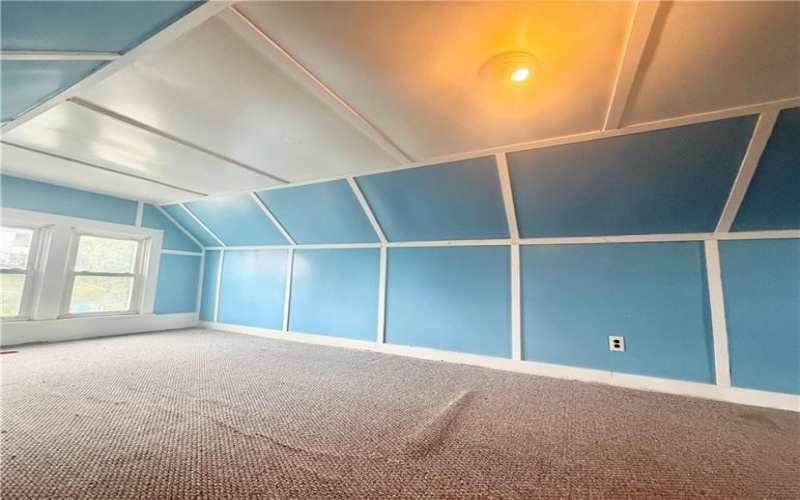 800 Ellsworth Ave, Jeannette, 15644, ,Multi-unit,For Sale,Ellsworth Ave,1760838
