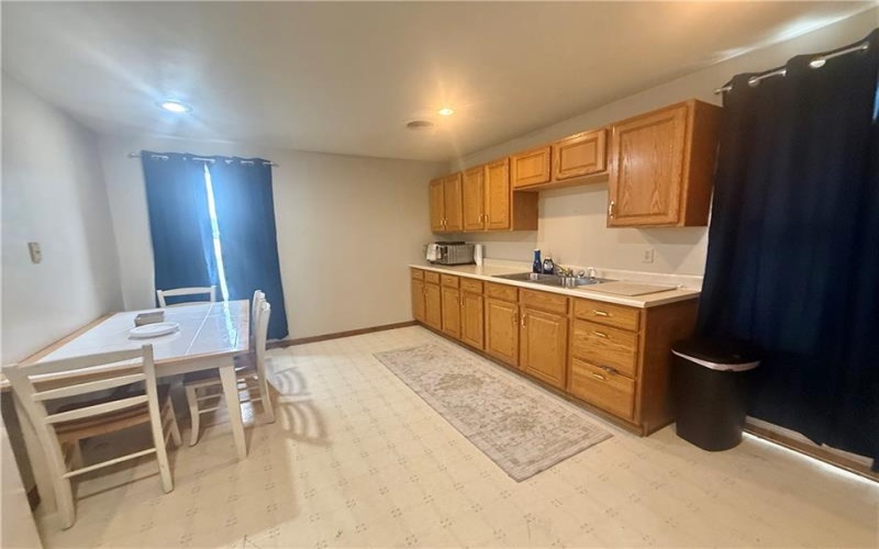 800 Ellsworth Ave, Jeannette, 15644, ,Multi-unit,For Sale,Ellsworth Ave,1760838