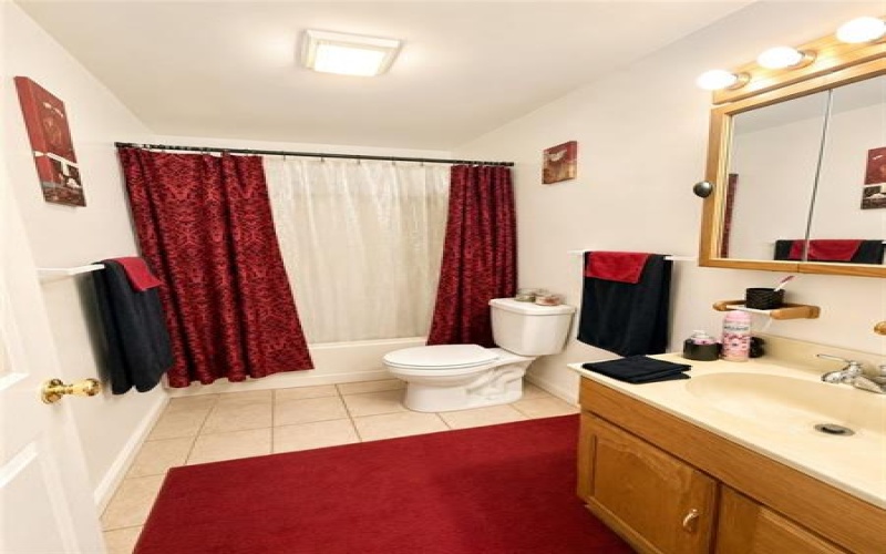 800 Ellsworth Ave, Jeannette, 15644, ,Multi-unit,For Sale,Ellsworth Ave,1760838