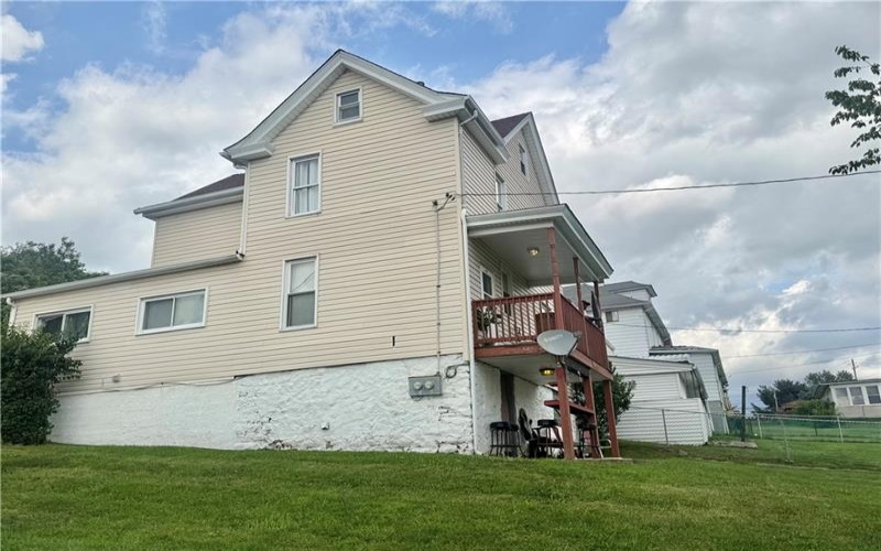 800 Ellsworth Ave, Jeannette, 15644, ,Multi-unit,For Sale,Ellsworth Ave,1760838