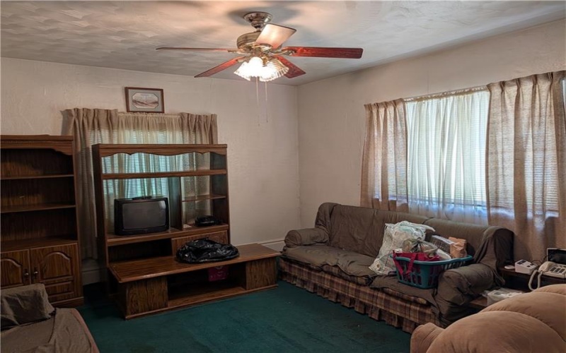 3506 KINGS HILL RD, Connellsville, 15425, 3 Bedrooms Bedrooms, ,1.1 BathroomsBathrooms,Residential,For Sale,KINGS HILL RD,1760856