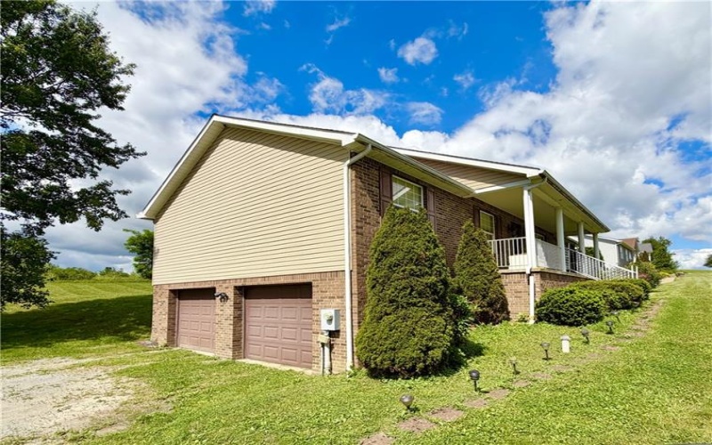 271 Burgess Field Road, Uniontown, 15401, 2 Bedrooms Bedrooms, 5 Rooms Rooms,2 BathroomsBathrooms,Residential,For Sale,Burgess Field Road,1760862