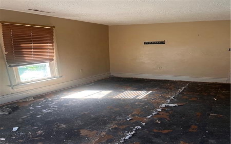 702 Vine, West Newton, 15089, 4 Bedrooms Bedrooms, ,2 BathroomsBathrooms,Residential,For Sale,Vine,1760880