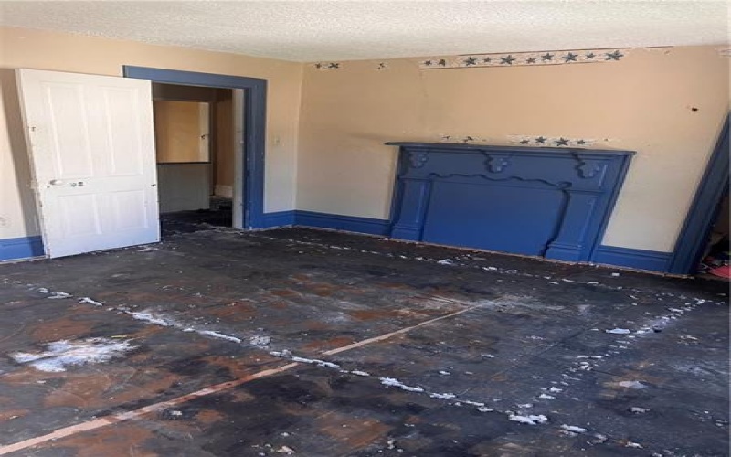 702 Vine, West Newton, 15089, 4 Bedrooms Bedrooms, ,2 BathroomsBathrooms,Residential,For Sale,Vine,1760880