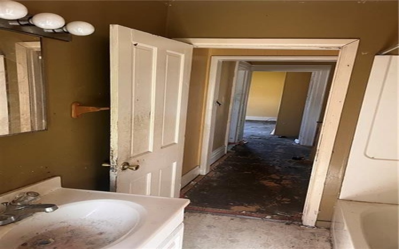 702 Vine, West Newton, 15089, 4 Bedrooms Bedrooms, ,2 BathroomsBathrooms,Residential,For Sale,Vine,1760880