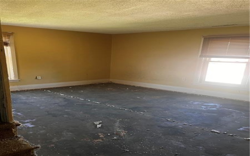 702 Vine, West Newton, 15089, 4 Bedrooms Bedrooms, ,2 BathroomsBathrooms,Residential,For Sale,Vine,1760880