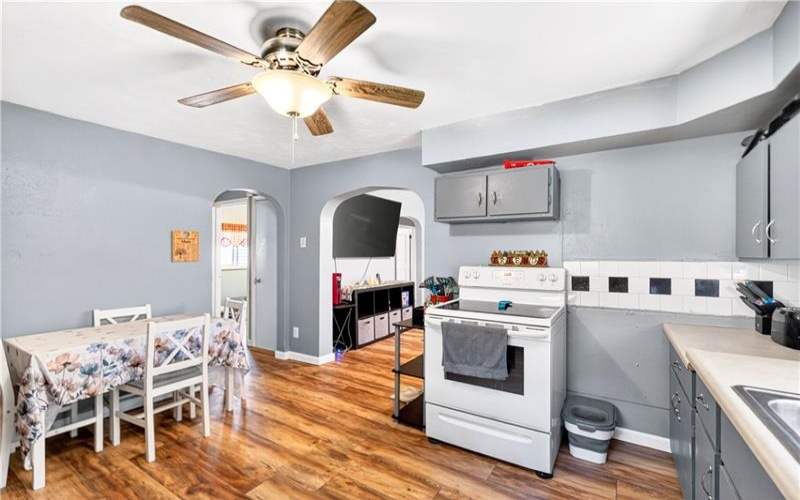 10 Elizabeth St, Washington, 15301, 3 Bedrooms Bedrooms, 5 Rooms Rooms,1 BathroomBathrooms,Residential,For Sale,Elizabeth St,1760878