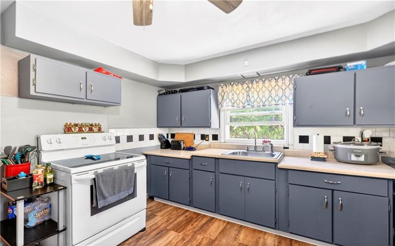 10 Elizabeth St, Washington, 15301, 3 Bedrooms Bedrooms, 5 Rooms Rooms,1 BathroomBathrooms,Residential,For Sale,Elizabeth St,1760878
