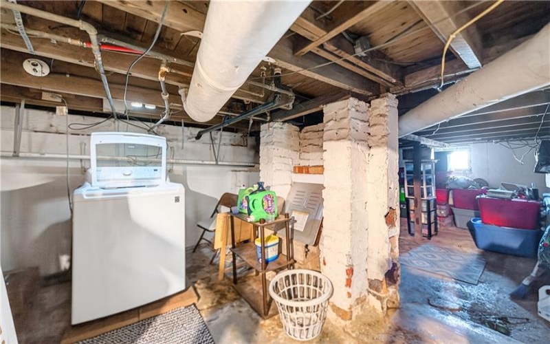10 Elizabeth St, Washington, 15301, 3 Bedrooms Bedrooms, 5 Rooms Rooms,1 BathroomBathrooms,Residential,For Sale,Elizabeth St,1760878
