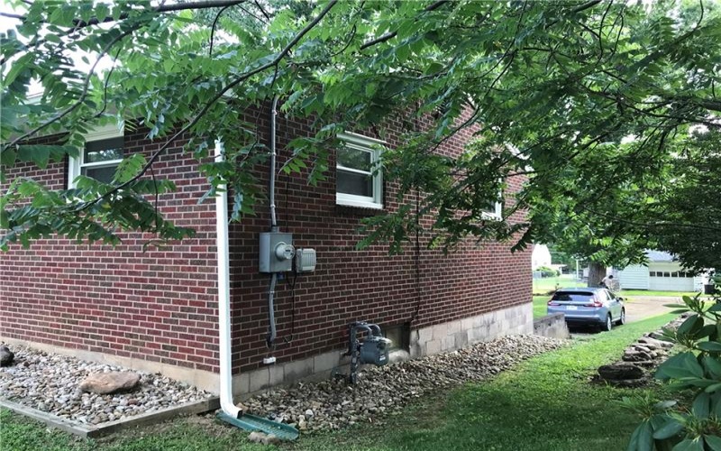 1312 Oak St, Connellsville, 15425, 3 Bedrooms Bedrooms, ,1.1 BathroomsBathrooms,Residential,For Sale,Oak St,1760921