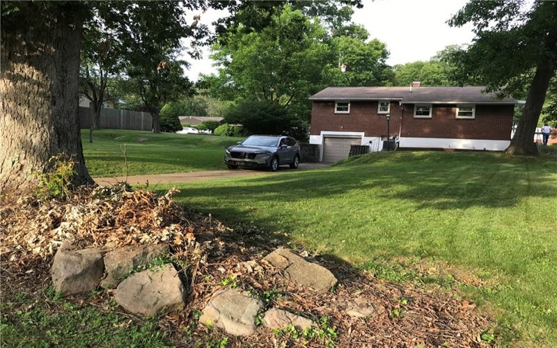 1312 Oak St, Connellsville, 15425, 3 Bedrooms Bedrooms, ,1.1 BathroomsBathrooms,Residential,For Sale,Oak St,1760921