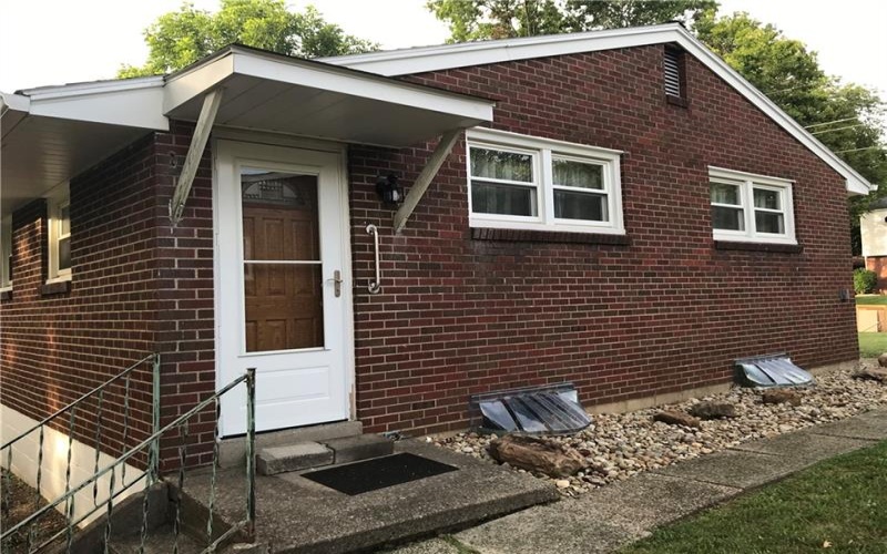 1312 Oak St, Connellsville, 15425, 3 Bedrooms Bedrooms, ,1.1 BathroomsBathrooms,Residential,For Sale,Oak St,1760921