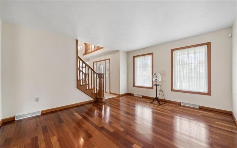 9470 Pembroke CIRCLE, 15601, 15642, 3 Bedrooms Bedrooms, 11 Rooms Rooms,3.1 BathroomsBathrooms,Residential,For Sale,Pembroke,1760932